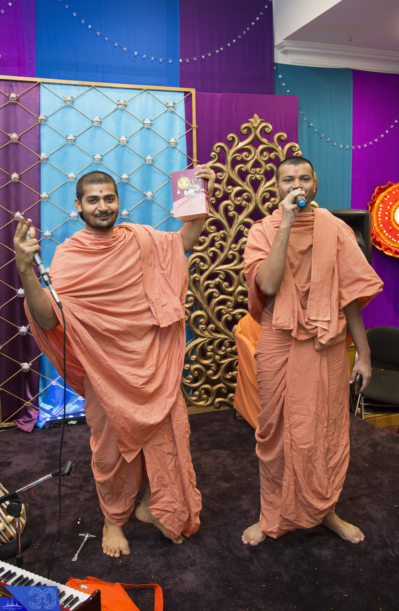158  - ©1987-2017 SKS Swaminarayan Temple East London
